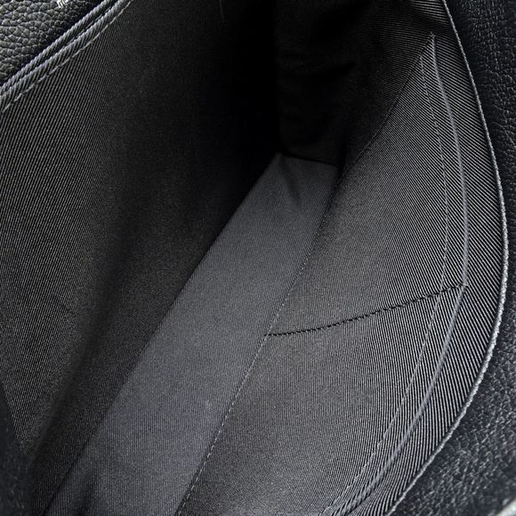 Louis Vuitton LockMe II Noir Handbag Black - Picture 8 of 8